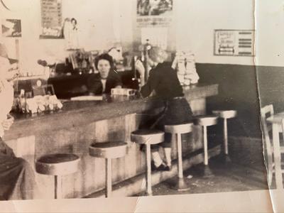 1930s-1940s, Cable's Cafe